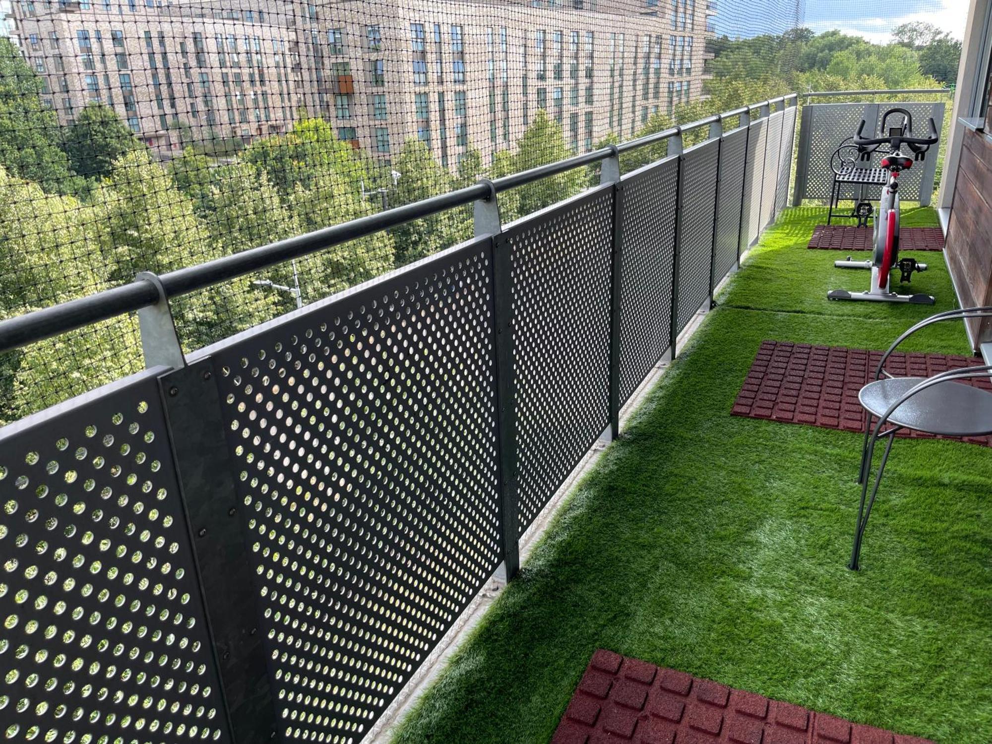 Luxury 2 Bedroom Apartment- Lake View - Free Parking - Wembley Stadium 5Km Лондон Экстерьер фото