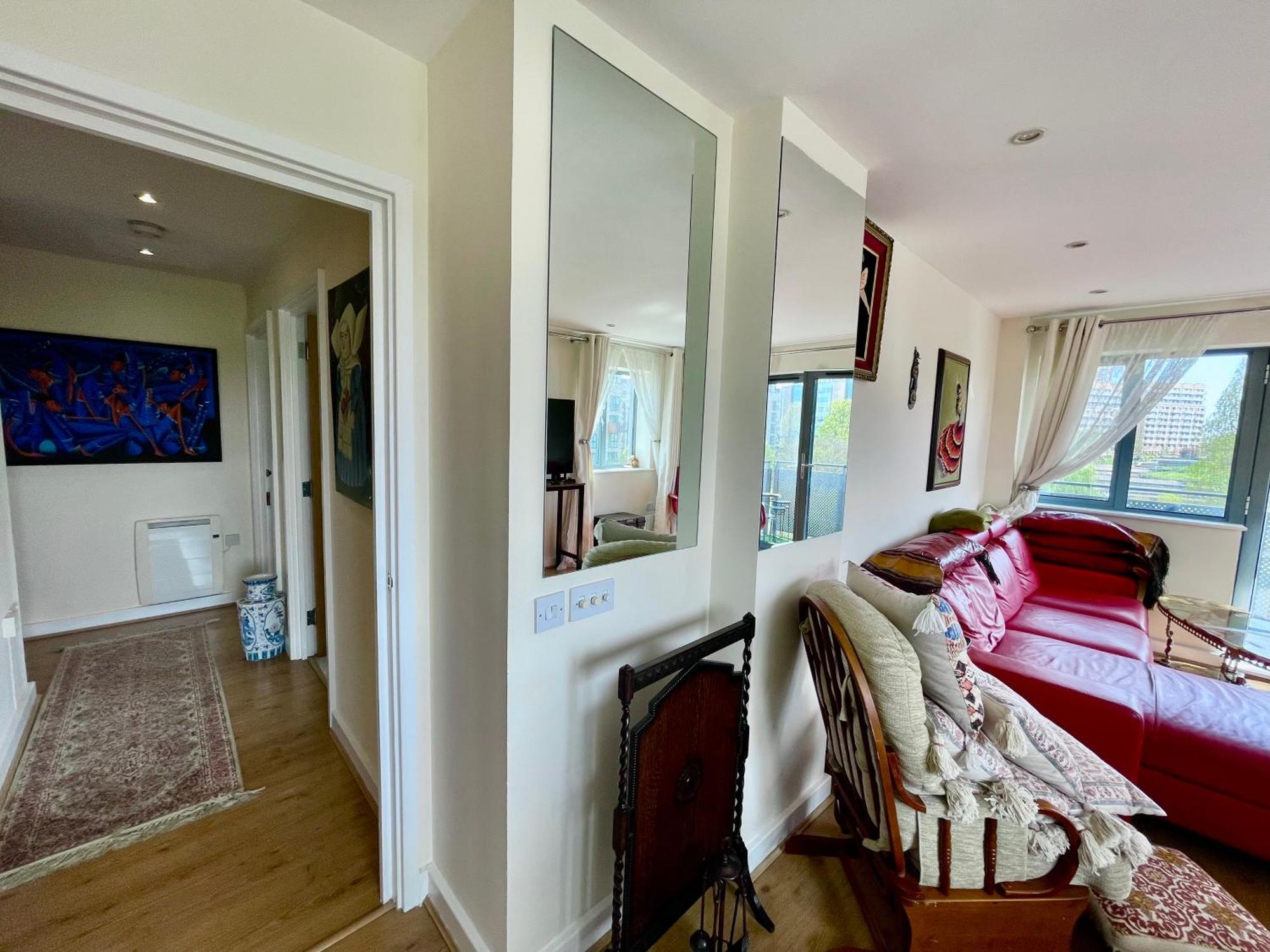 Luxury 2 Bedroom Apartment- Lake View - Free Parking - Wembley Stadium 5Km Лондон Экстерьер фото