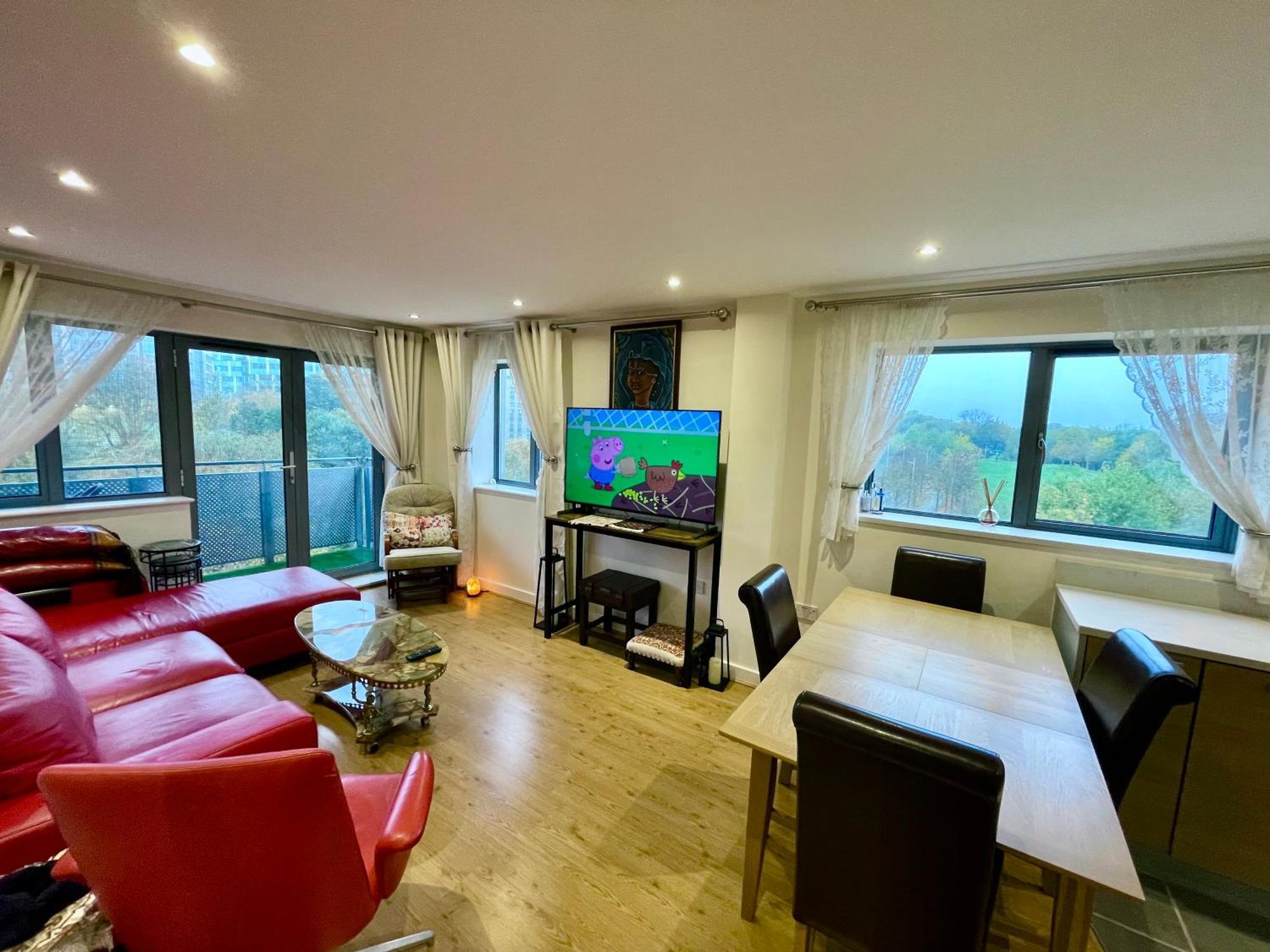 Luxury 2 Bedroom Apartment- Lake View - Free Parking - Wembley Stadium 5Km Лондон Экстерьер фото